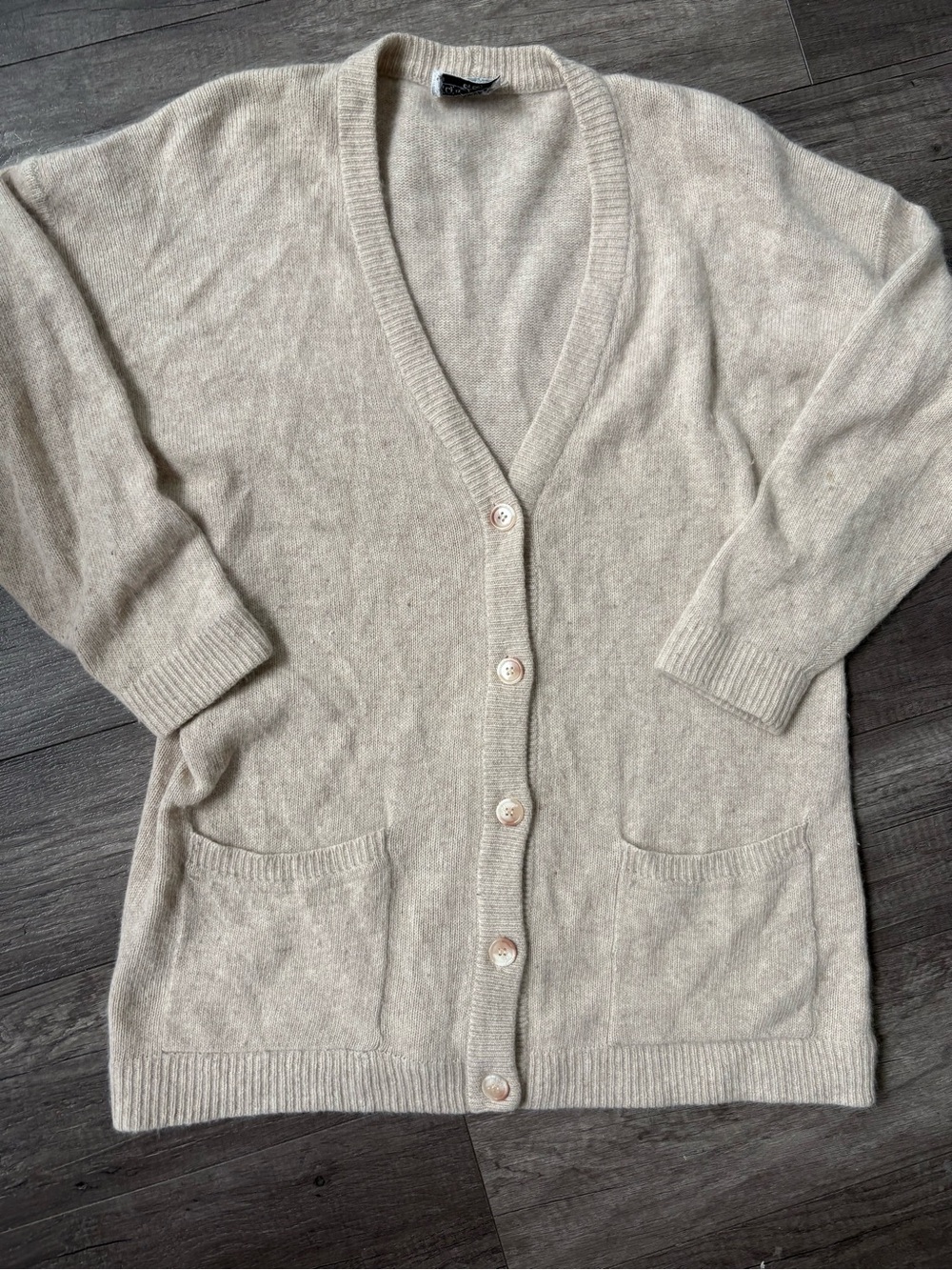 Vintage cardigan wool/angora rabbit hair blend